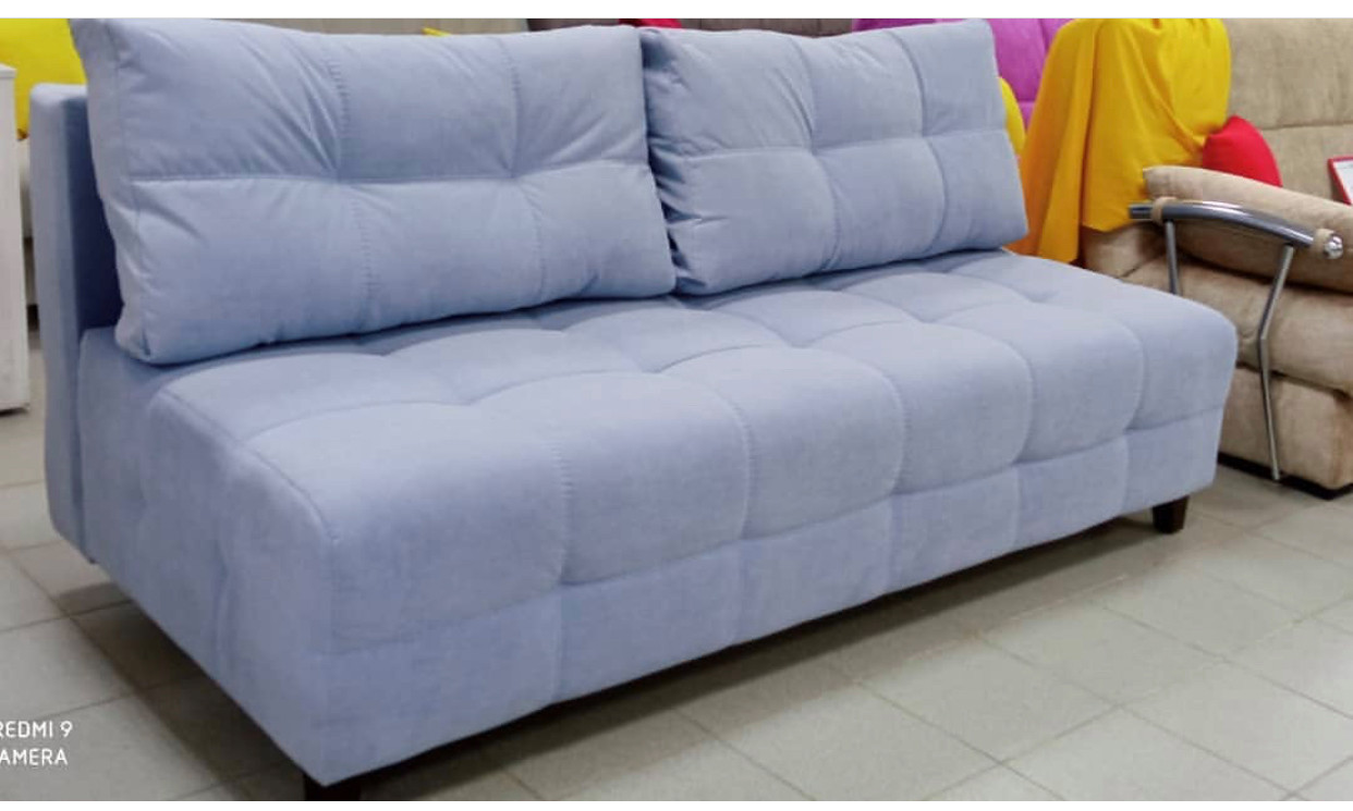 Компактный диван без подлокотников