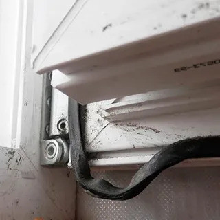 Замена притворного уплотнения в окнах ПВХ, пог.м.