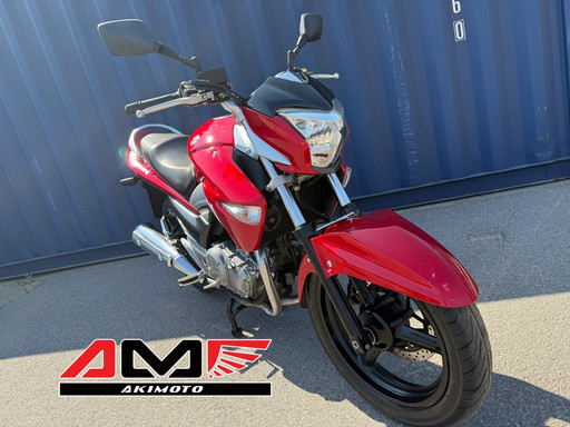Мотоцикл Suzuki GSR250