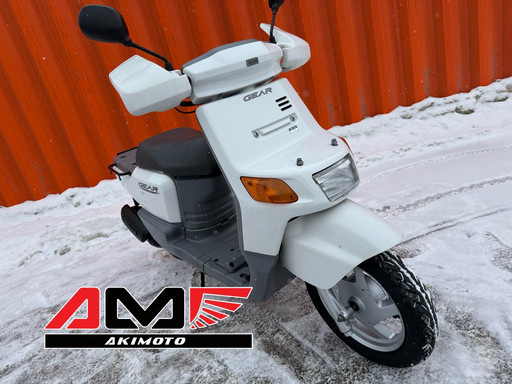 Скутер Yamaha Gear UA03J-033776