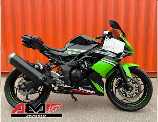 Мотоцикл Kawasaki NINJA250 Мотоцикл Kawasaki NINJA250
