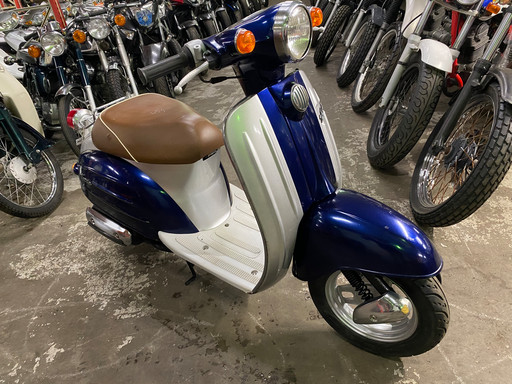 Скутер Suzuki Verde CA1MA