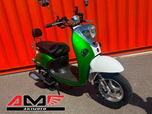 Скутер Vento Retro Italy 150 (49) cc Скутер Vento Retro Italy 150 (49) cc
