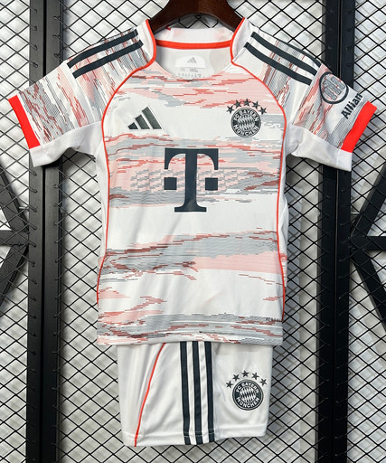 Детская футбольная форма Bayern Munich 25/26 AWAY