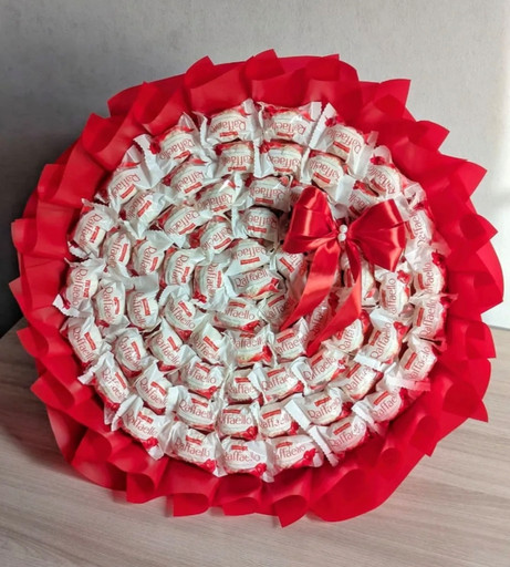 Букет из Raffaello "Лямур" Букет из Raffaello "Лямур"