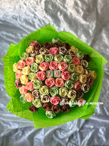 Юбилейный букет из шоколадных роз