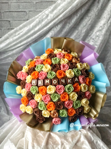 Букет из шоколадных роз для мамы
