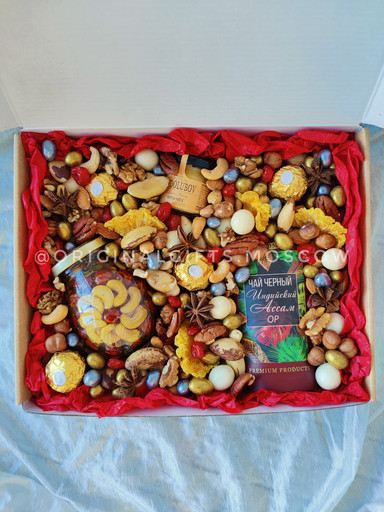 Подарочный набор с орехами