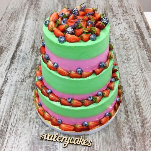 Зелено-розовый торт на свадьбу