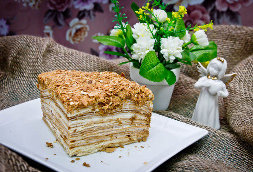 Наполеон с кремом "Пломбир"