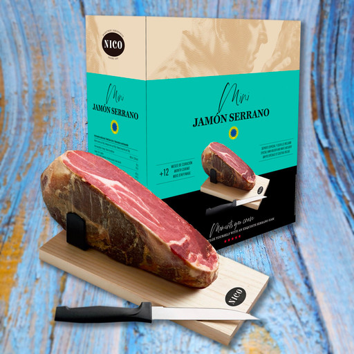 Nico Jamon Serrano Ideal Para (Хамон Серрано Nico 1кг в наборе с подставкой и ножом Нико Подарочная коробка с хамонерой.)