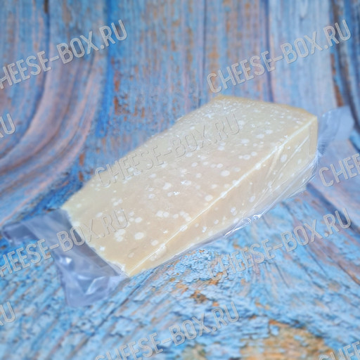 Твёрдый Сыр Пармиджано Реджано 60 месяцев Кантарелли (Parmigiano Reggiano 60 mesi Cantarelli) пармезан весовой