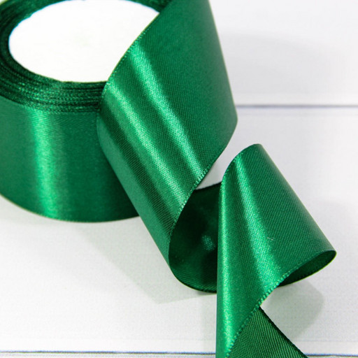 562-50/56 Лента атласная (сатин) 1/4 5 см*25 ярдов тёмно-зелёный 1/160