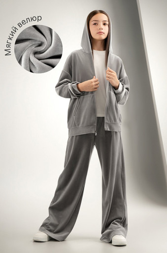 Велюровый костюм для девочки Happyfox Велюровый костюм для девочки Happyfox