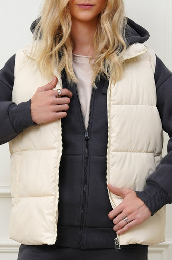 Женский утепленный жилет Happyfox