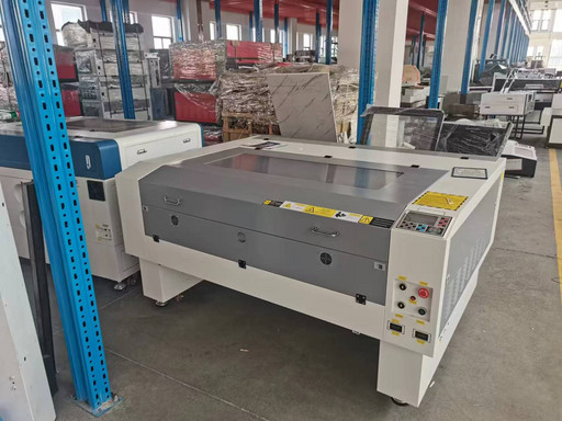 Лазерно-гравировальный станок СО2 LaserMark-1390