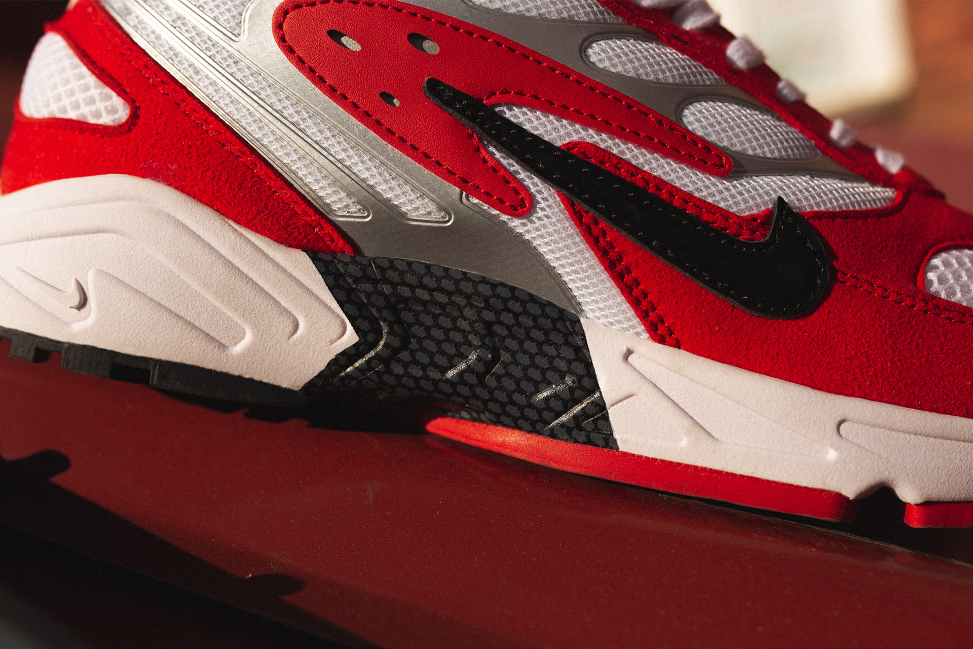 Nike Air Ghost Racer