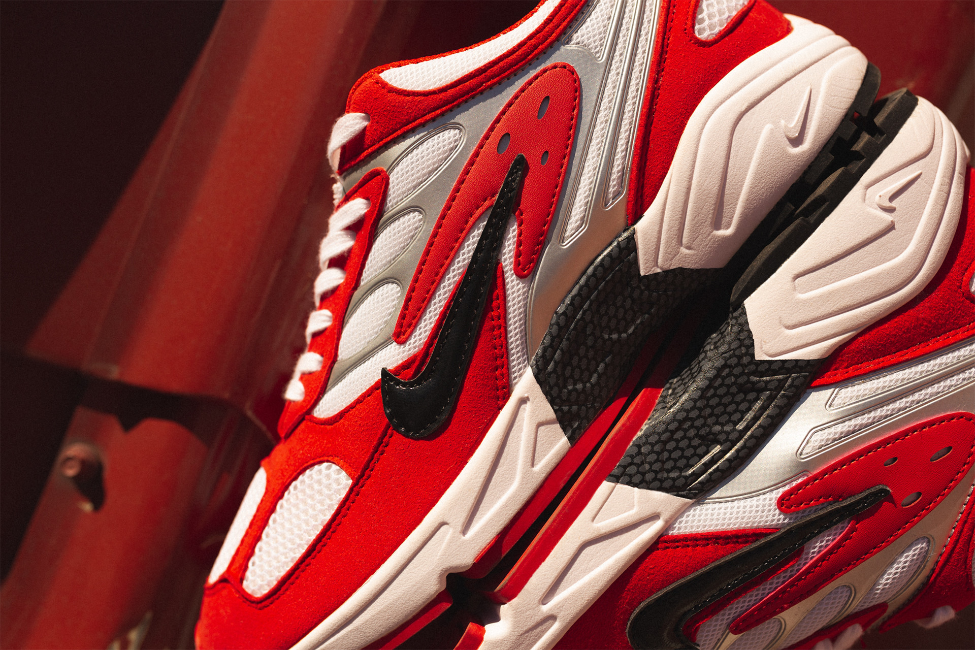Nike Air Ghost Racer