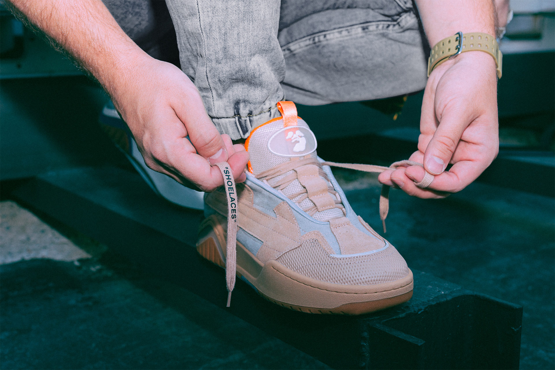 Кроссовки Off-White Enlivens Arrows