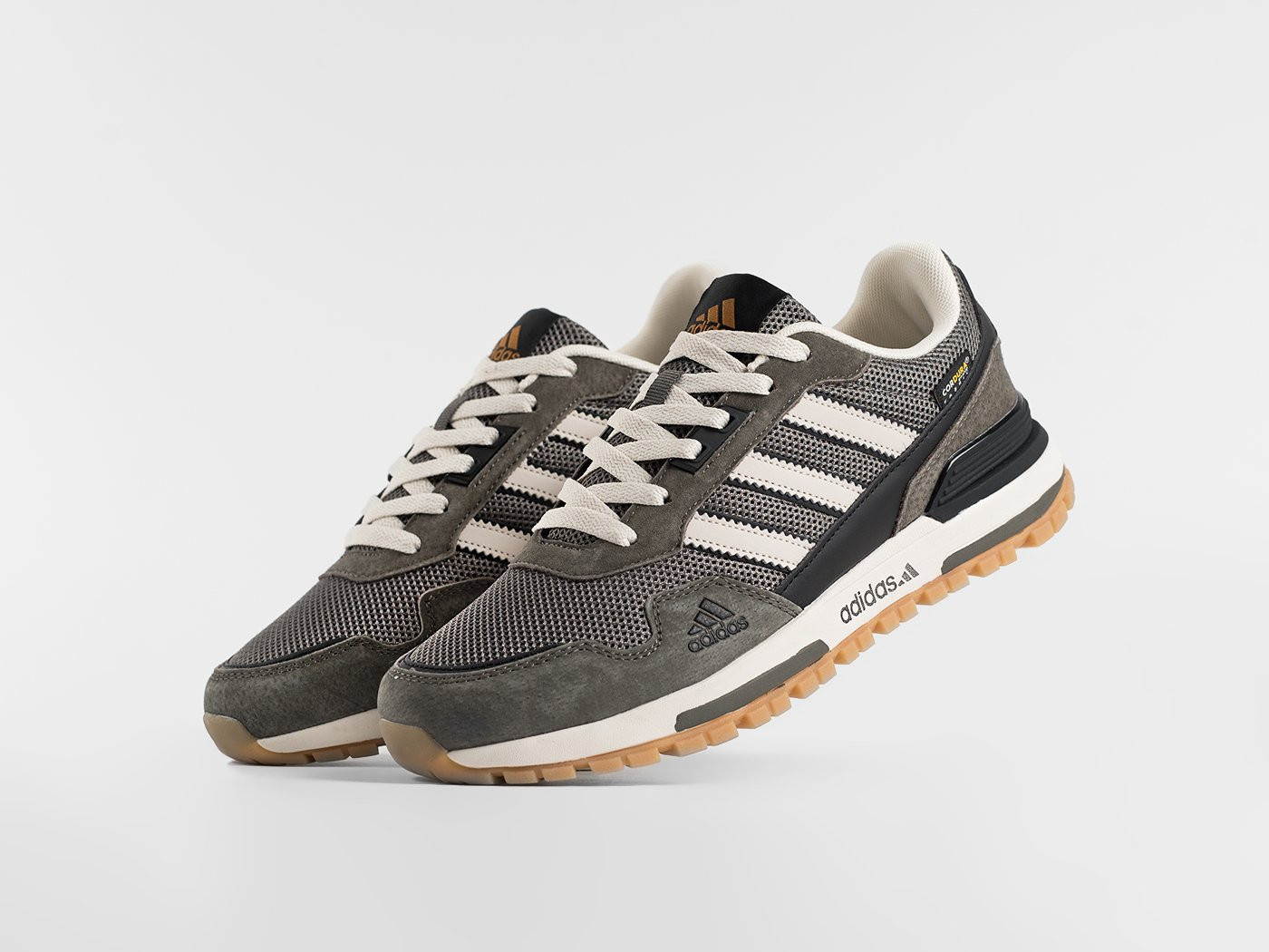  エックス Купить Кроссовки New Balance 990 v3 (35776) по цене 4185 руб