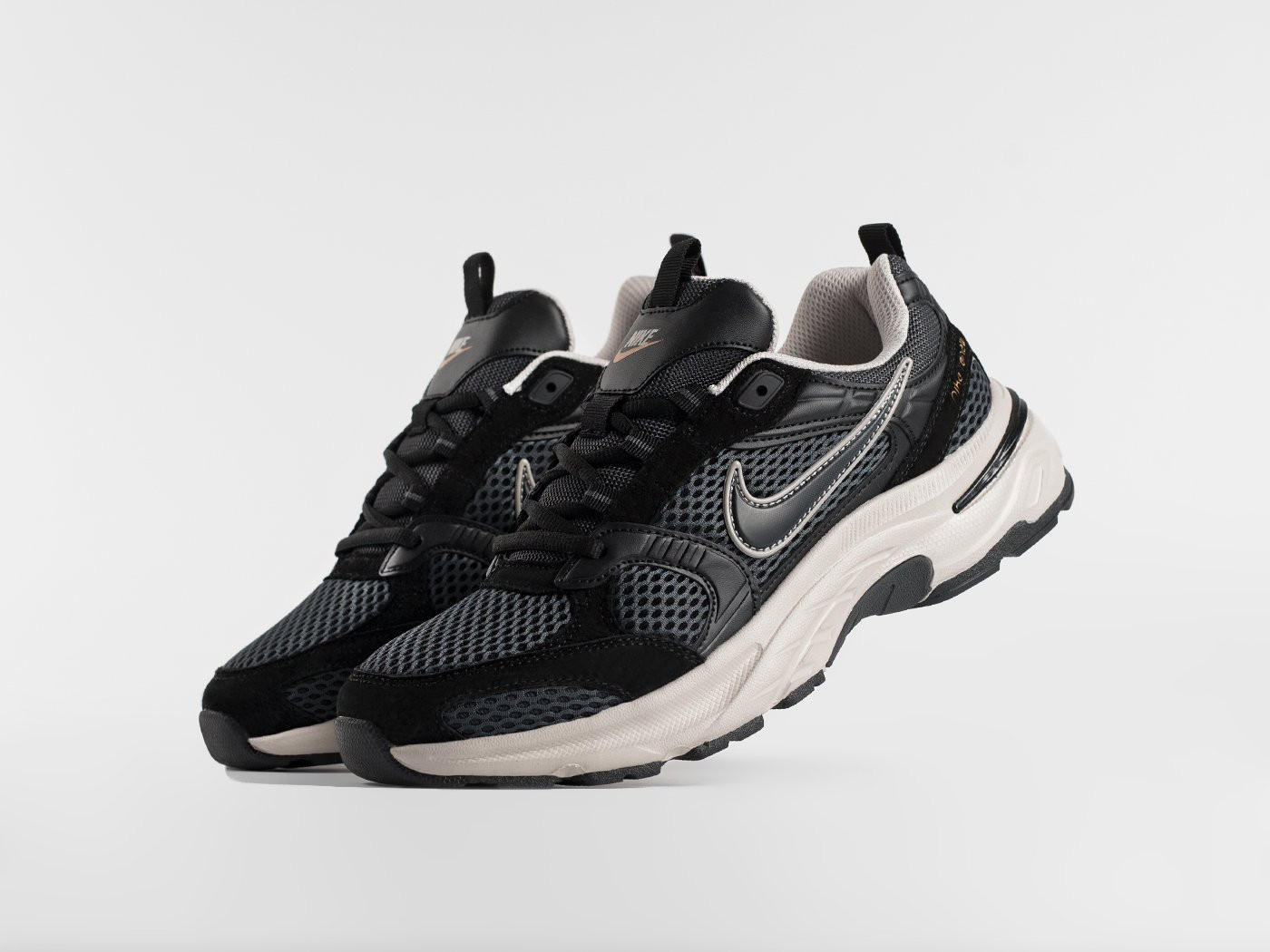Купить Кроссовки Adidas ZX 750 (46402) по цене 5940 руб
