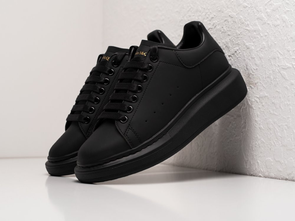 Alexander McQueen Lace Up Sneaker 30123