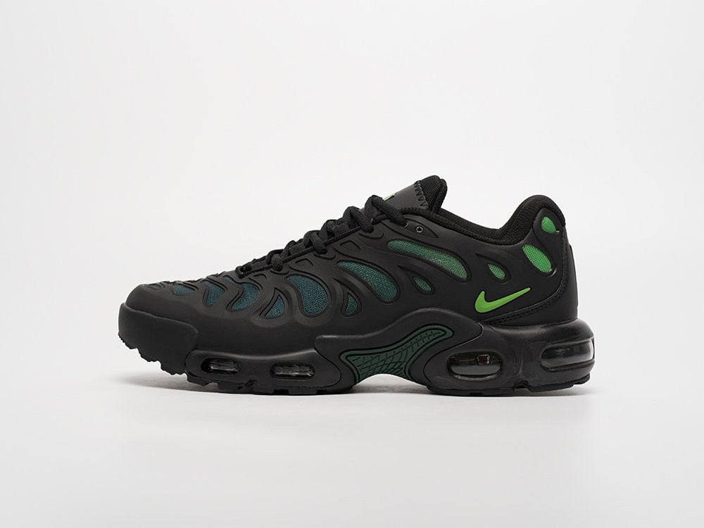 Air max plus black white electric green hotsell