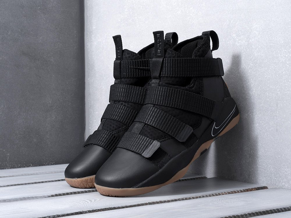 Nike lebron hot sale james soldier 11