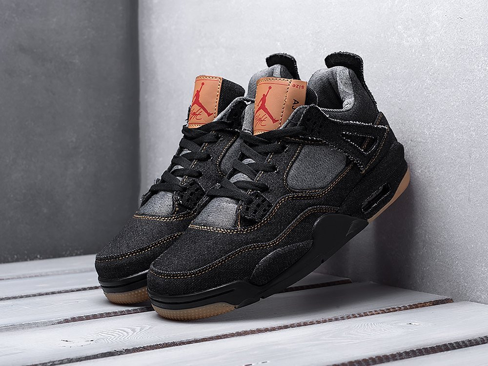 Jordan retro 4 levi hotsell