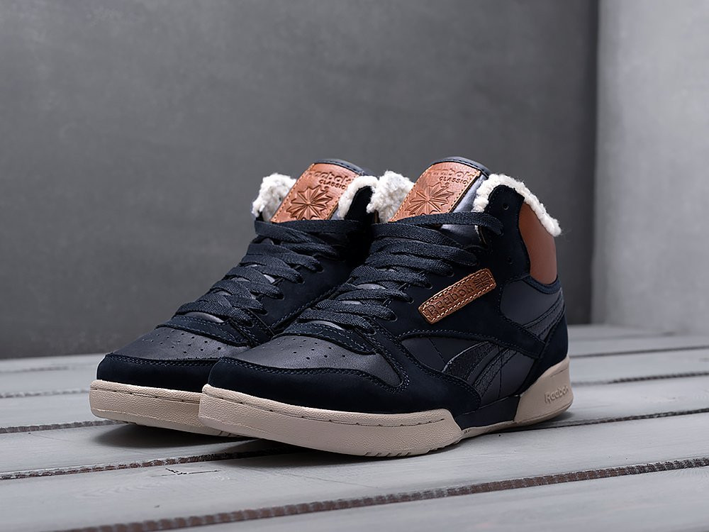 Reebok store exertion mid