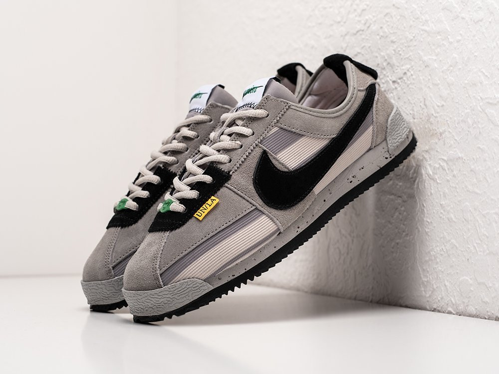 Nike cortez x supreme online