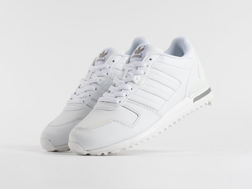 Кроссовки Adidas ZX 700 (3182)