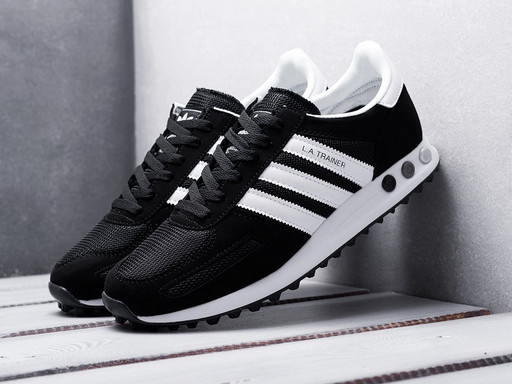 Adidas la trainer hot sale black and white