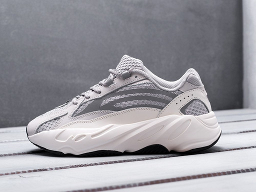 Yeezy 700 clearance static release date