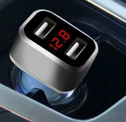 Автомобильное зарядное устройство с вольтметром на 3.1 А