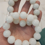 браслет из белого нефрита