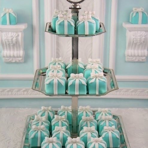 Мини торты в стиле `Tiffany`