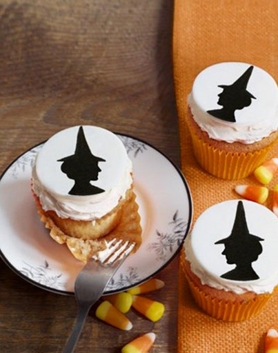 Halloween cupcake `Ведьмочка`