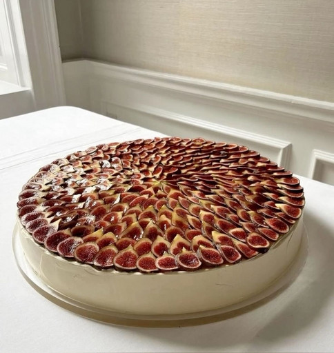 Торт “Fig Couture”