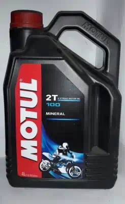 Масло Motul мототехника 2T 100 минеральное 4л