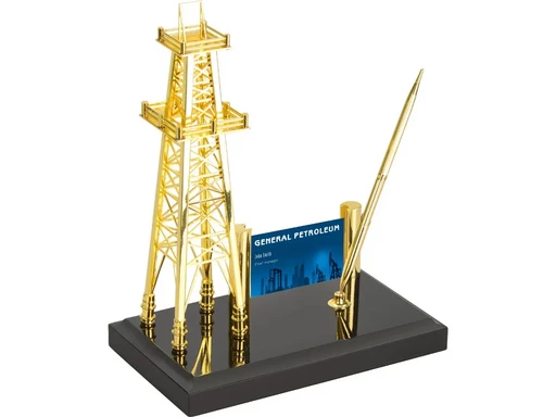 N0110 - Корпоративный подарок нефтянику: Настольный прибор в виде нефтяной вышки с нанесением вашего логотипа