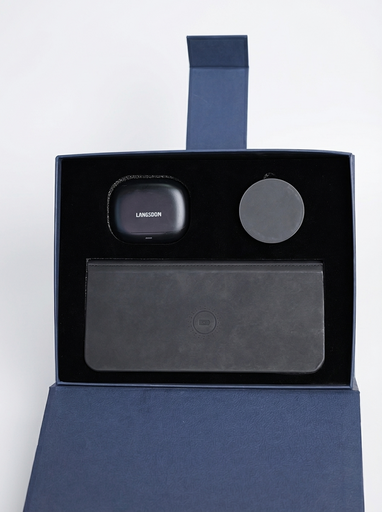 N0130 - Премиальный корпоративный технологический подарочный набор «Рабочее место без проводов» N0130 - Премиальный корпоративный технологический подарочный набор «Рабочее место без проводов»