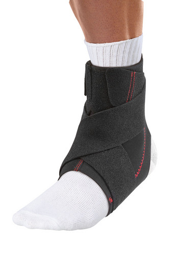 Фиксатор голеностопа Mueller 42037 Adjustable Ankle Support