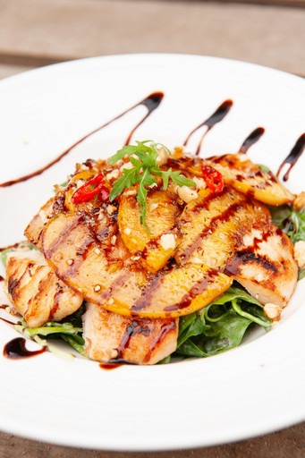 Салат с персиком Салат с персиком