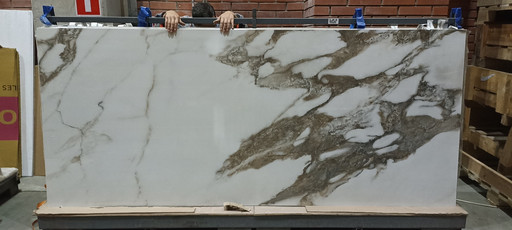 Calacatta Venato Polished 120x280