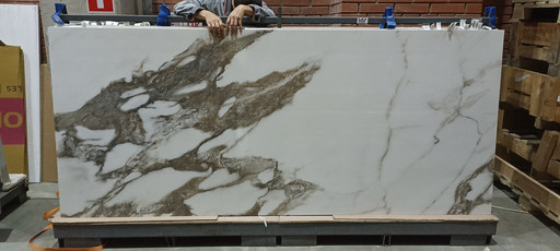 Calacatta Venato Polished 120x280