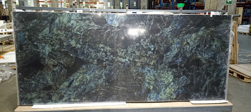 Madagascar Green Polished 120x280