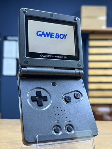 Игровая приставка Nintendo Game Boy Advance SP (AGS-101) Silver